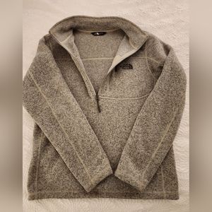 The North Face 1/2 zip pullover